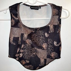 PrettyLittleThing Black and Cream Leopard Print Crop Top